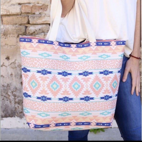 Aztec Tote Bag - Picture 3 of 6